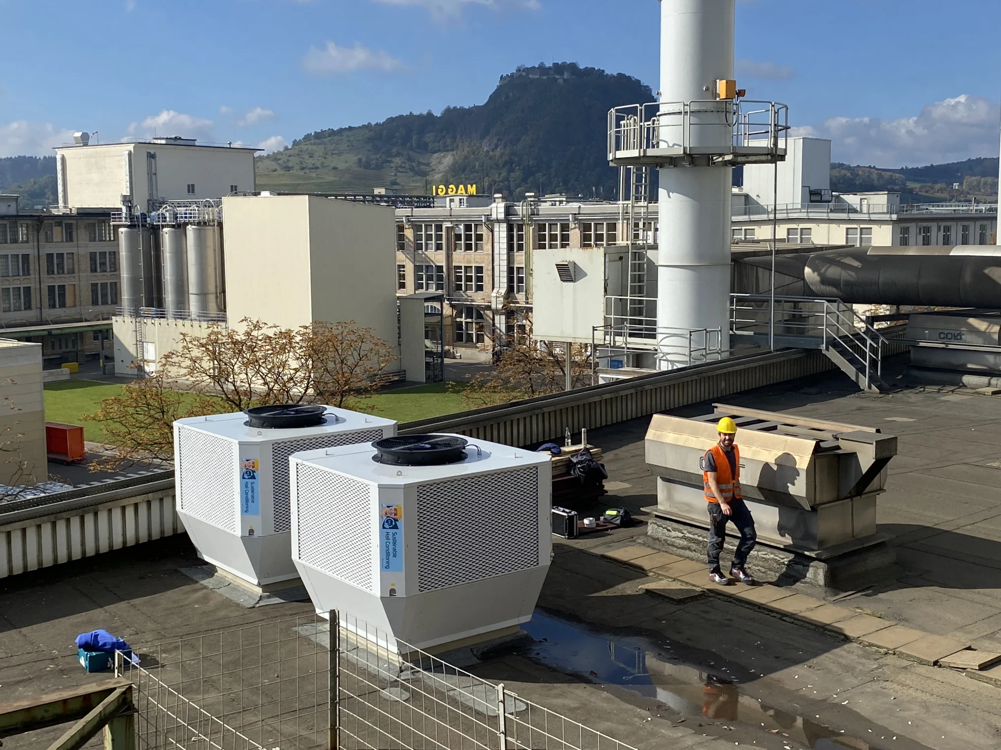 AIRnorm GmbH – Vorschaltkühlung – Installation von zwei adiabaten Kühlmodulen zur Vorschaltkühlung an eine bestehende Lüftungsanlage in Singen
